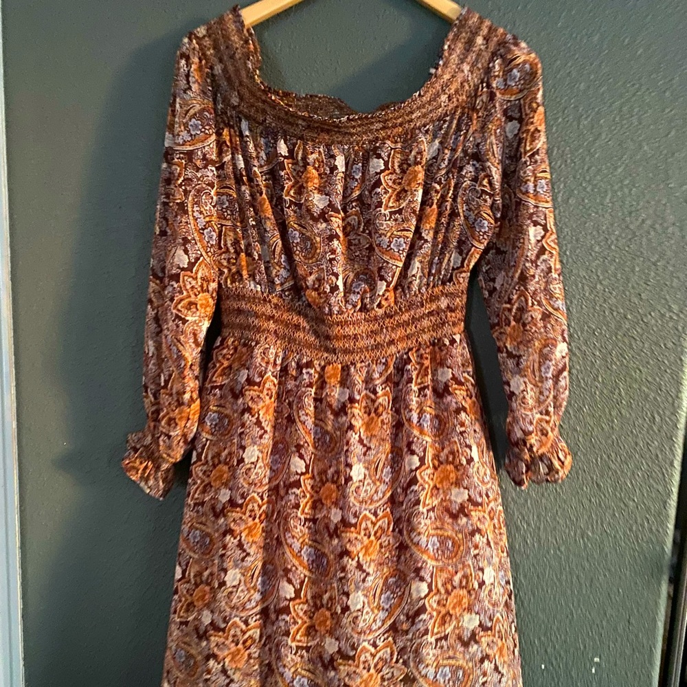 Forever 21 paisley off the shoulder midi dress